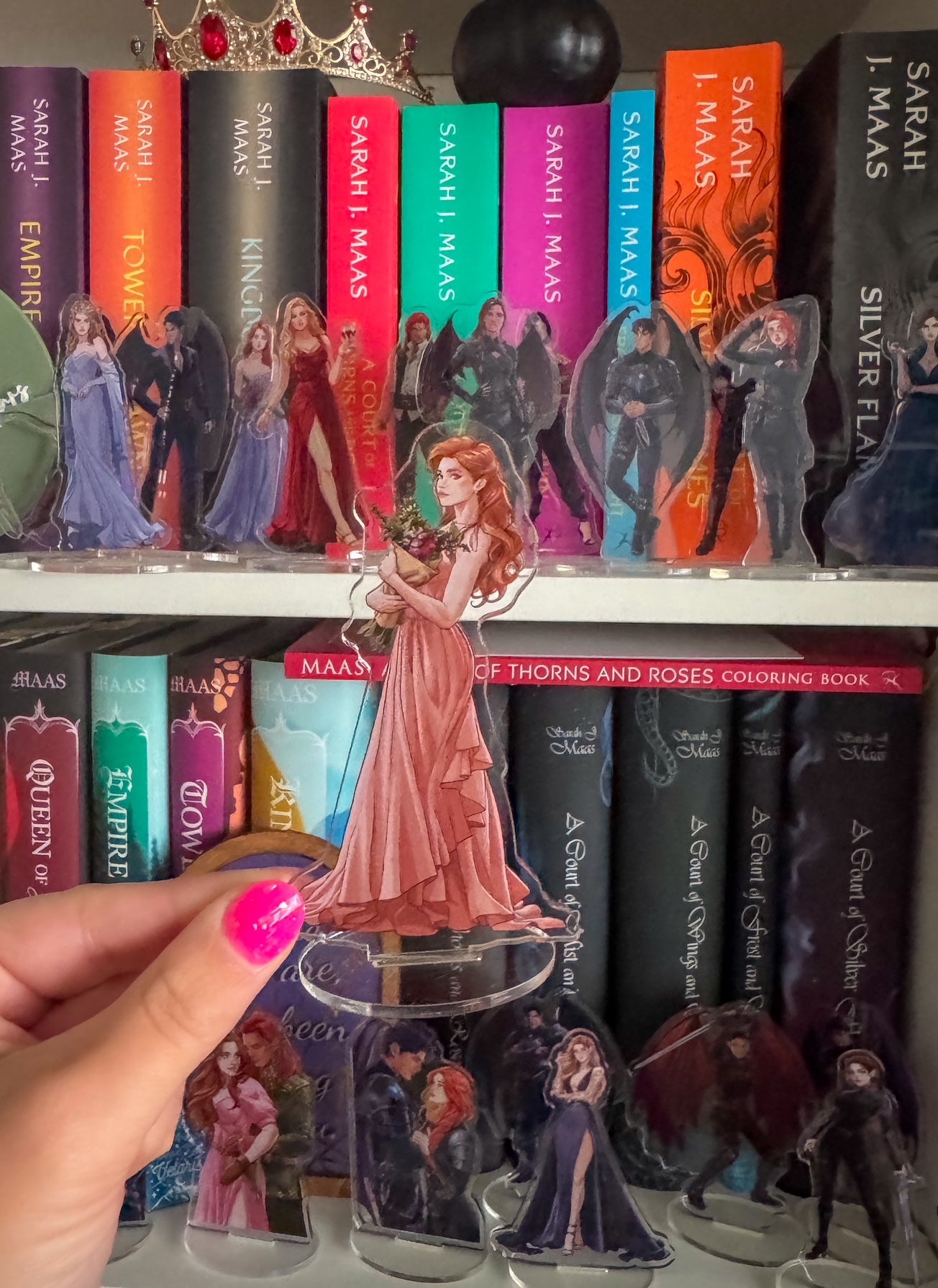 Elain Archeron Shelfies