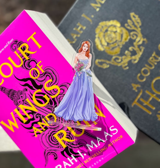 Elain Archeron Shelfies