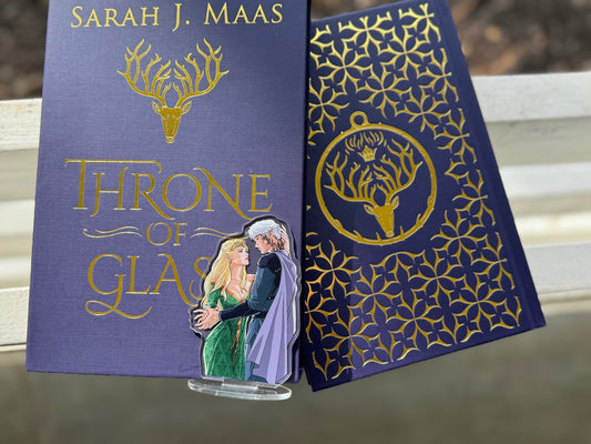 Aelin and Rowan Dancing Shelfie